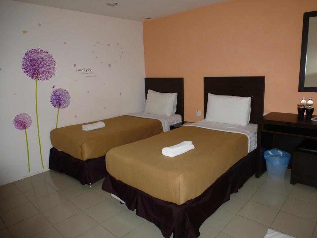 Your Hotel Klang Exterior foto